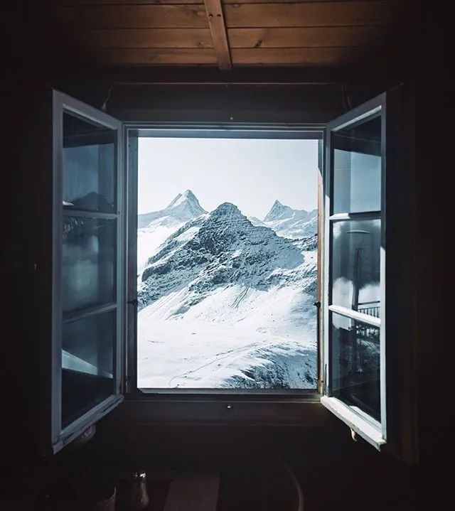 少女峰，为瑞士加冕